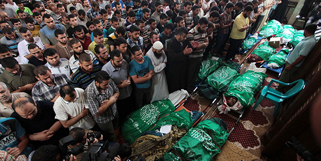 Gazze’de en kanlı gece: 50 şehid