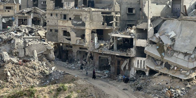 Gazze'de hastane bahçesinde toplu mezarlar ortaya çıktı! İsrail'e kınama