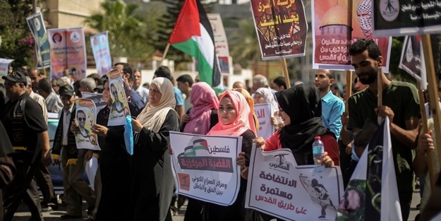 Gazze'de intifada yürüyüşü