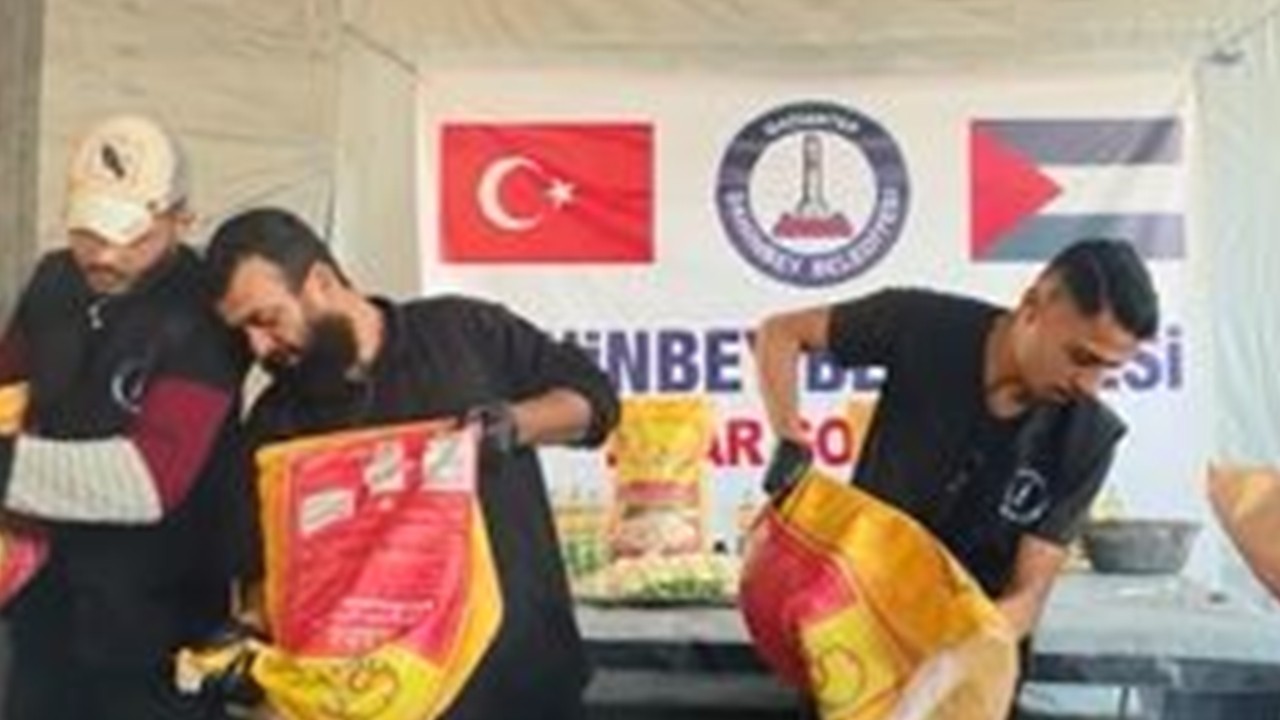 Gazze'de kardeşlik sofraları kuruluyor