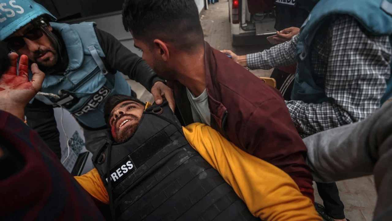 Gazze'de katledilen gazetecilerin sayısı 196'ya yükseldi