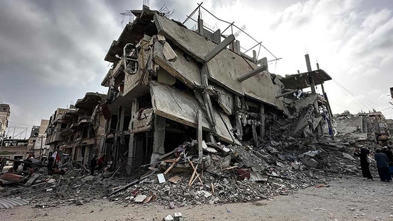 Gazze’de şehit sayısı 51 bin 495’e yükseldi