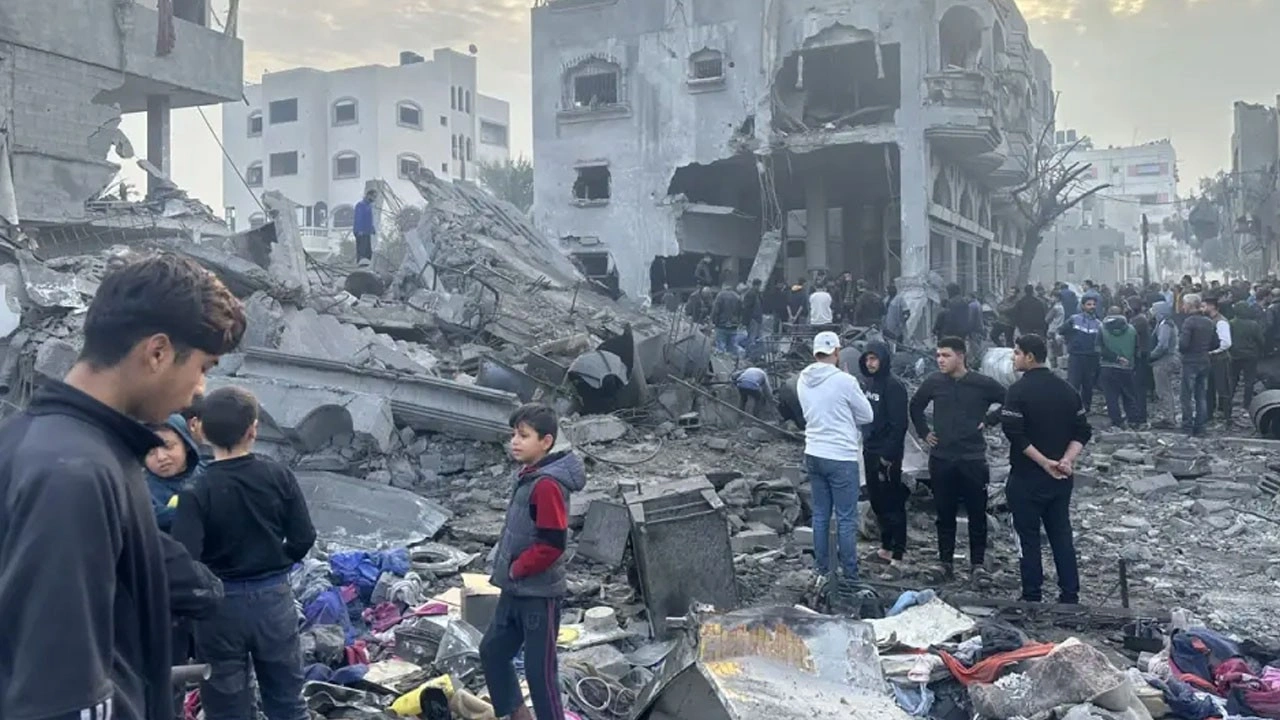 Gazze'de şehit sayısı 67 bin 183'e yükseldi