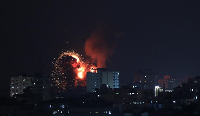 Gazze'deki Endonezya Hastanesi Başhekimi Dr. Mervan Sultan, Eşi ve 5 Çocuğuyla Şehit Oldu