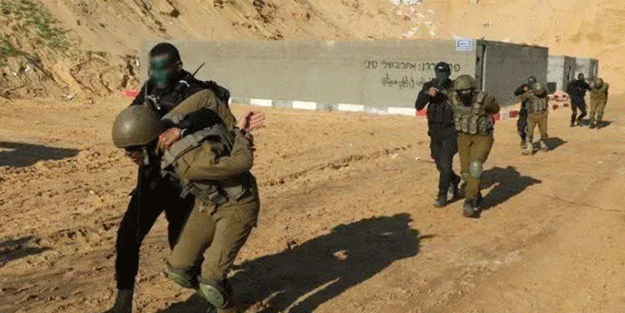 Gazze'deki İsrailli kadın esir askerler Netanyahu'yu bombaladı