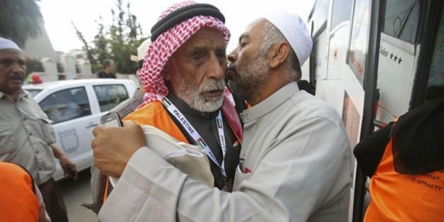 Gazze'den ilk hac kafilesi yola çıktı