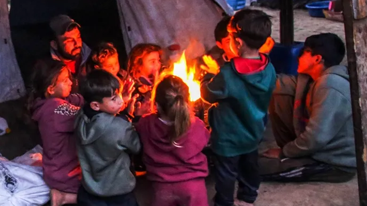 Gazzeli yetkililer içler acısı durumu anlattı: Bebekleri mermi değil soğuk öldürüyor!