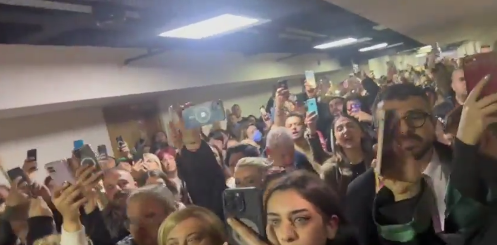 Gazzelinin bir kedi kadar değeri yok mu? ‘Katil İbrahim’ var, ‘Katil İsrail’ yok