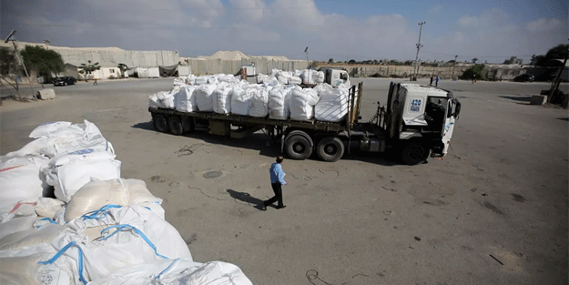 Gazze'ye 21 Ekim'den bu yana insani yardım yüklü 4 bin 960 tır girdi