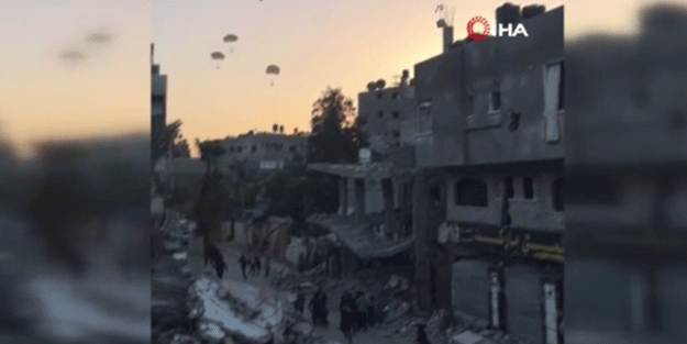 Gazze'ye havadan yardımlar sürüyor!