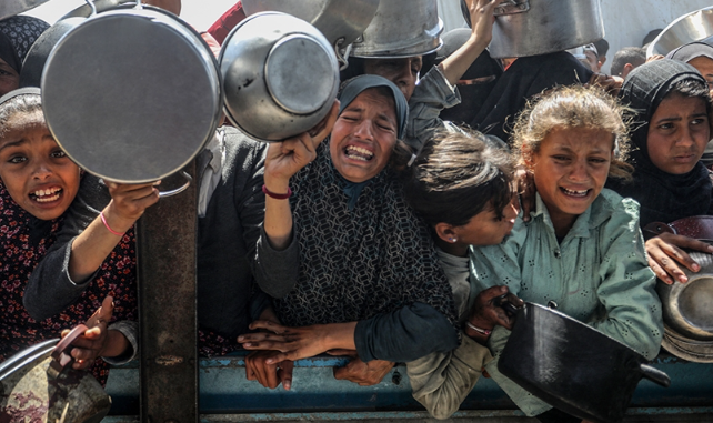 "Gazze'ye Umut Ol" Vicdanının sesini dinleyenler bu akşam Beyazıt Meydanı’nda