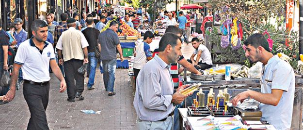 G.Doğu esnafı da bayram yapıyor