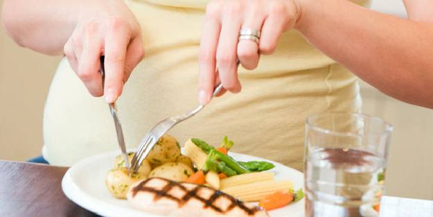 Gebelikte protein tüketimi bebeğin gelişimini etkiliyor