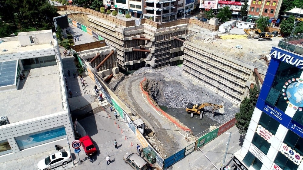 Gebze-Darıca metro hattında istasyon çalışmaları devam ediyor 
