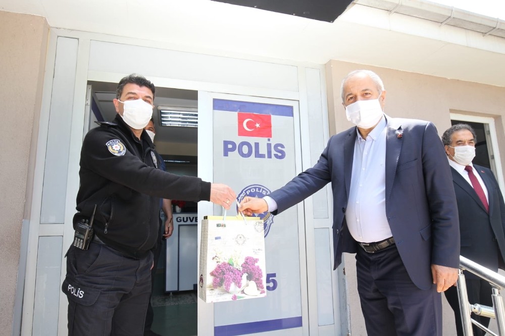 Gebze şehitleri dualarla yad edildi 