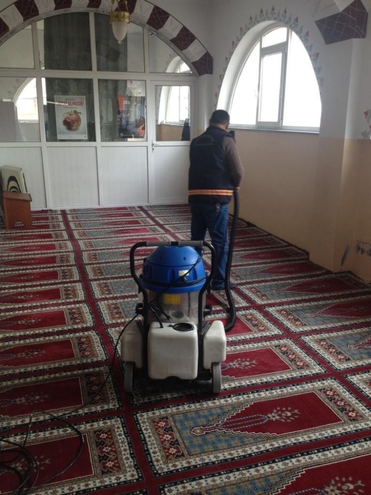 Gebze’de camilerde Ramazan hazırlığı başladı 