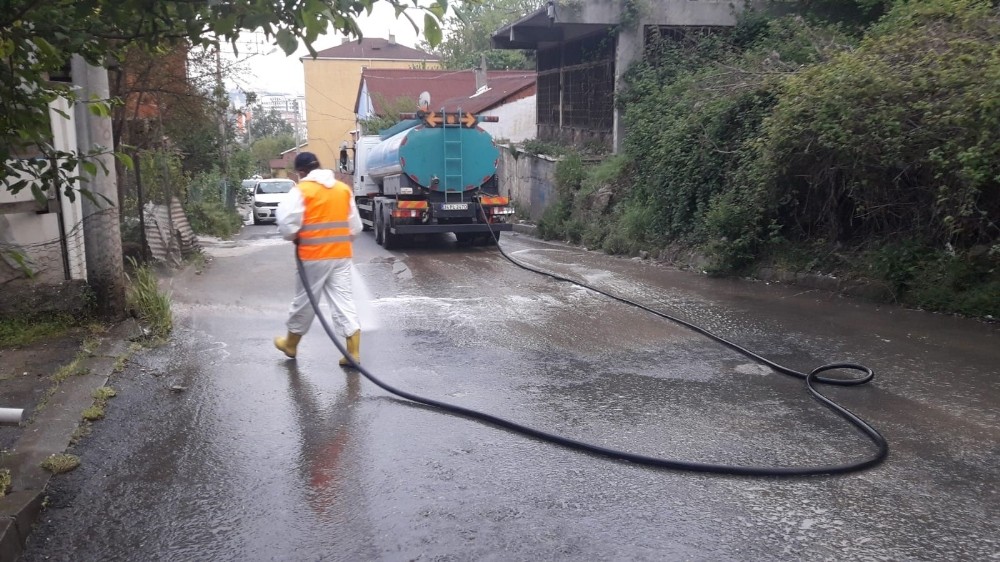 Gebze’de dezenfekte çalışmaları sürüyor 