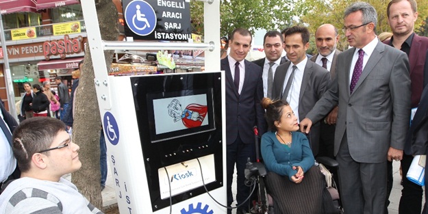 Gebze’de engelliler için şarj istasyonu