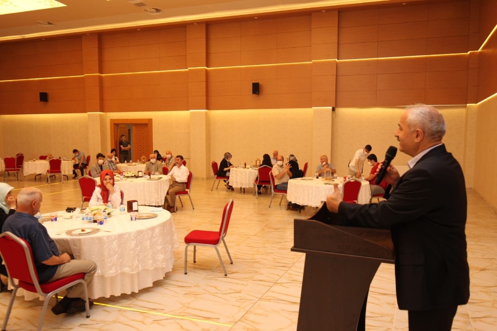 Gebze’de şehit babaları unutulmadı 