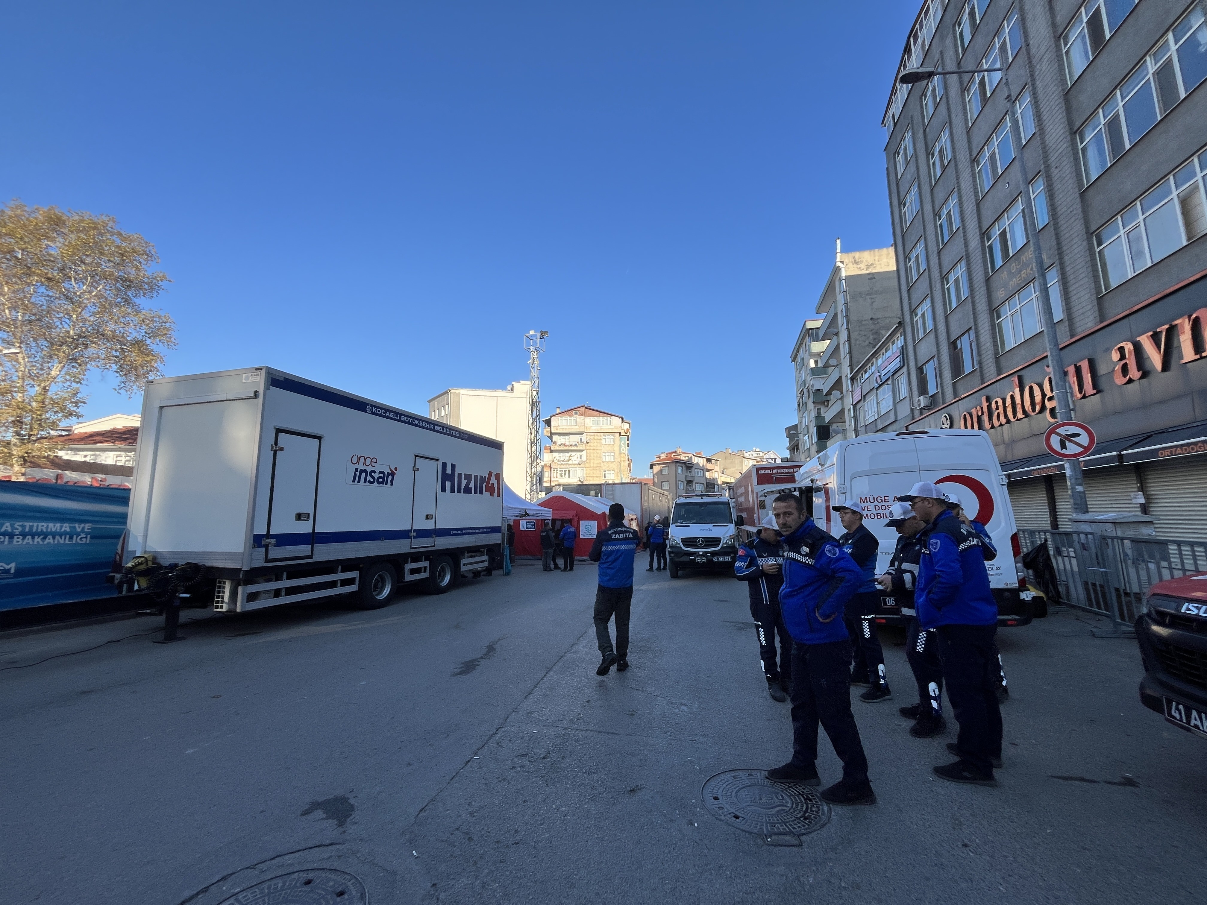 Gebze’de yıkımın ardından tehlike sürüyor! 12 bina mühürlendi, 3’ü tahliye edildi!