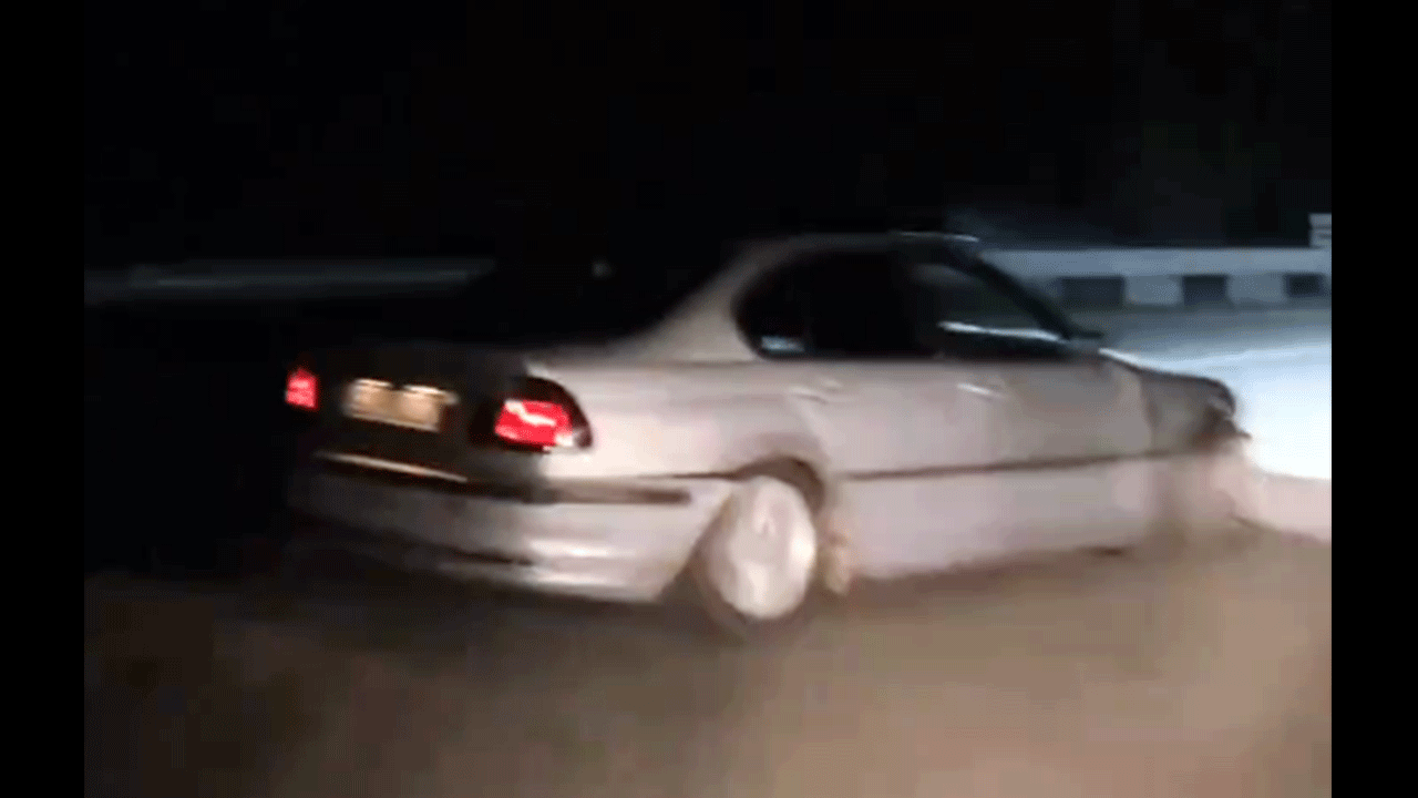 Gece yarısı canları pahasına drift attılar! Bir de kameraya aldılar, herkes şok: Böylesi reklam gibi