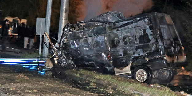 Katliam gibi kaza: 15 kişi öldü