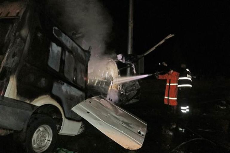 Gece yarısı katliam gibi kaza… 36 yaralı 17 ölü!