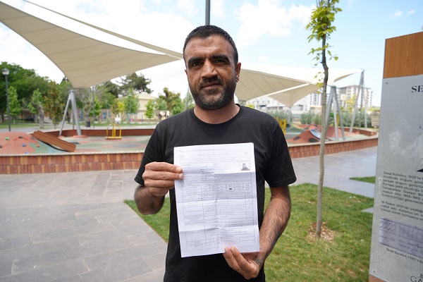 Geceleri gözleri hiç görmüyor! Bu hastalık hayatını kararttı