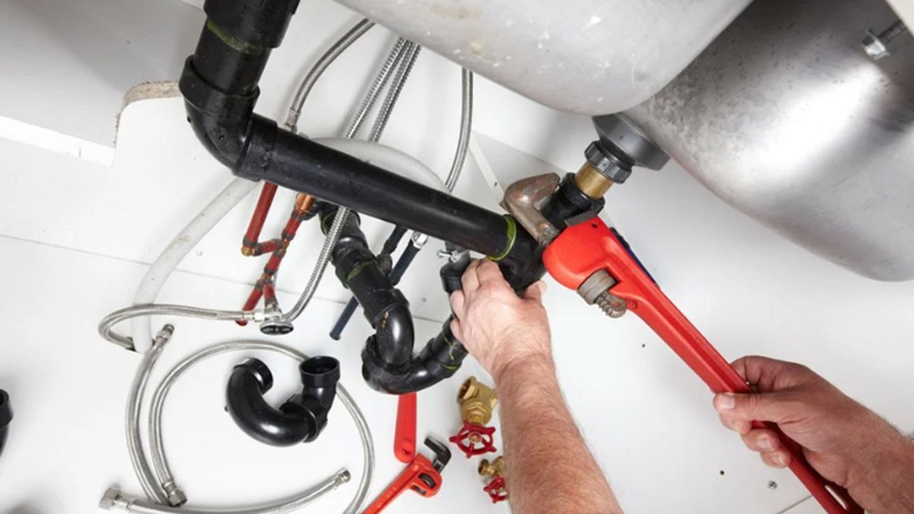 Geçen sene 450 milyon Euro ciro yapmıştı! 70 şubesi olan dev şirket iflas etti