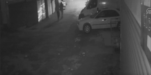 Gecenin karanlığında genç kıza kabusu yaşattı!