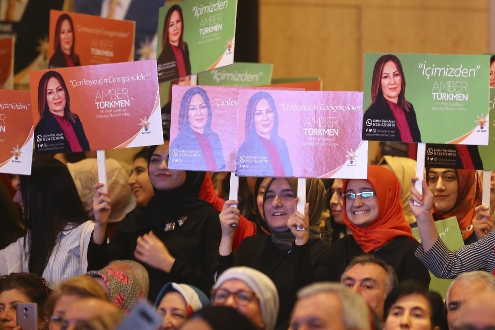 Geceye Amber Türkmen damgası 