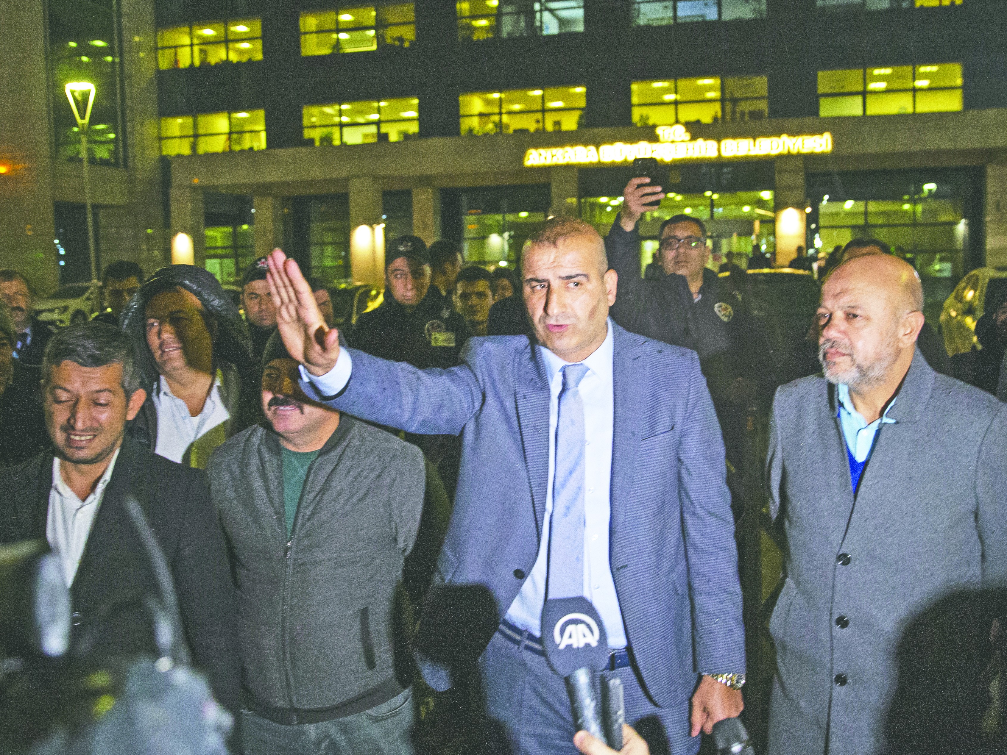 Geçinemiyoruz, aç kaldık!