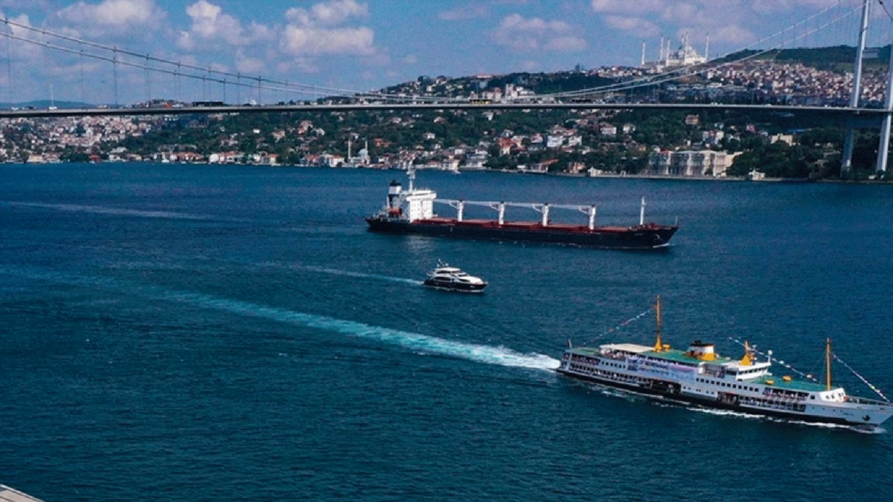 Geçişe izin yok! İstanbul Boğaz trafiği askıya alındı