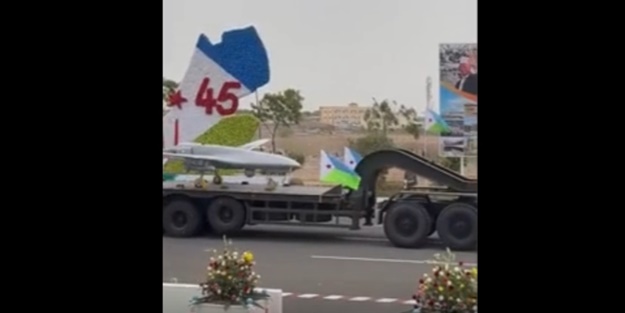 Geçit törenine Bayraktar TB2 SİHA damgası