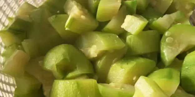 Geçmeyen cilt lekelerinin azılı düşmanı! Güzellik uzmanlarının sırrı, bebek gibi yapıyor