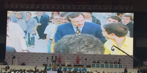 Kongrede geçmişten bugüne Türkiye gösterildi