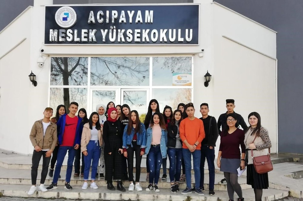Geleceğin ‘çocuk gelişimcileri’ Acıpayam MYO’da 