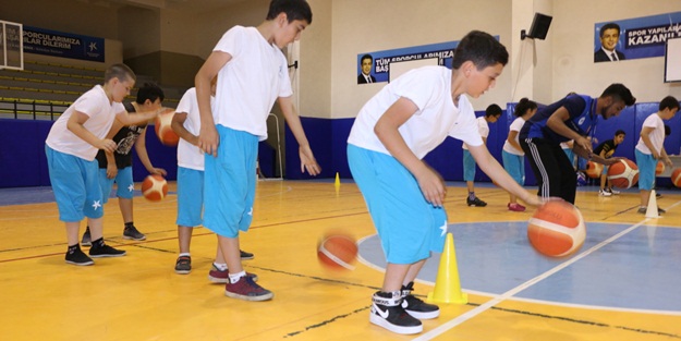 Geleceğin dev adamları pota ile buluşmaya devam ediyor