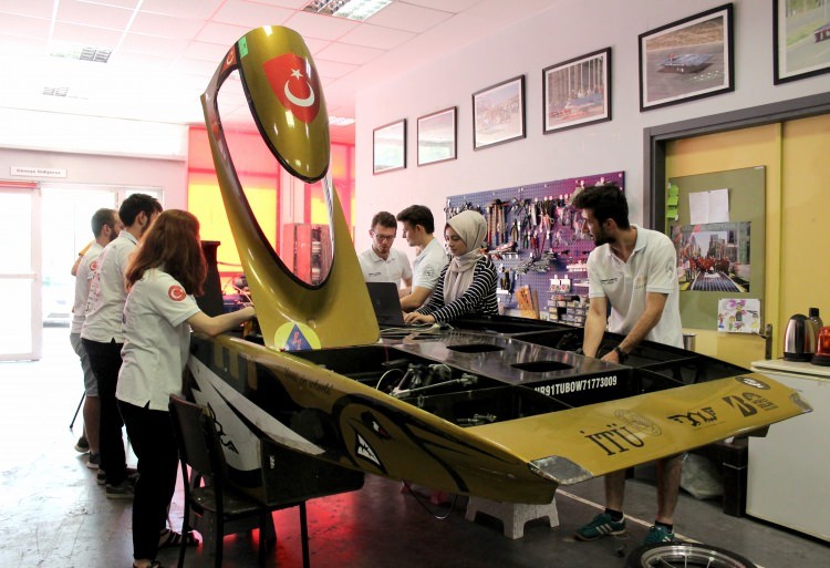 Geleceğin otomobili Türkiye turunda