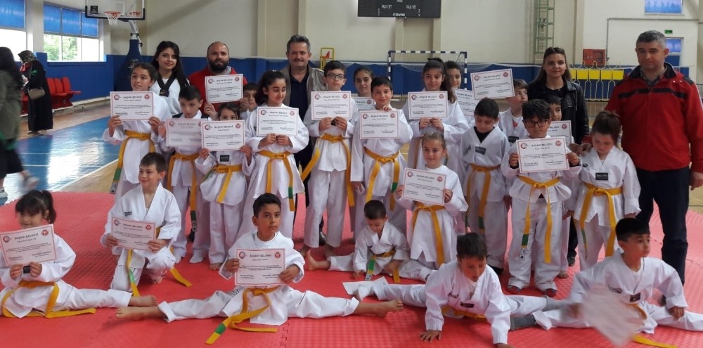 Geleceğin sporcularının kuşak sınavı 