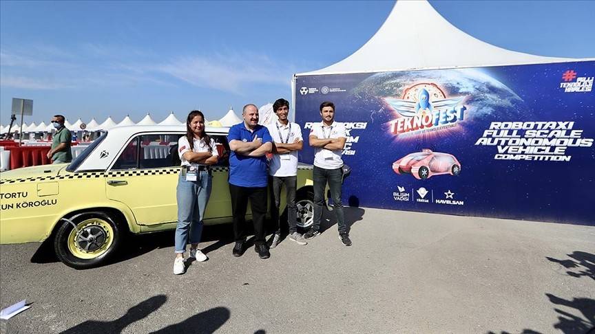 “Geleceğin Türkiye’sini bu gençler inşa edecekler”