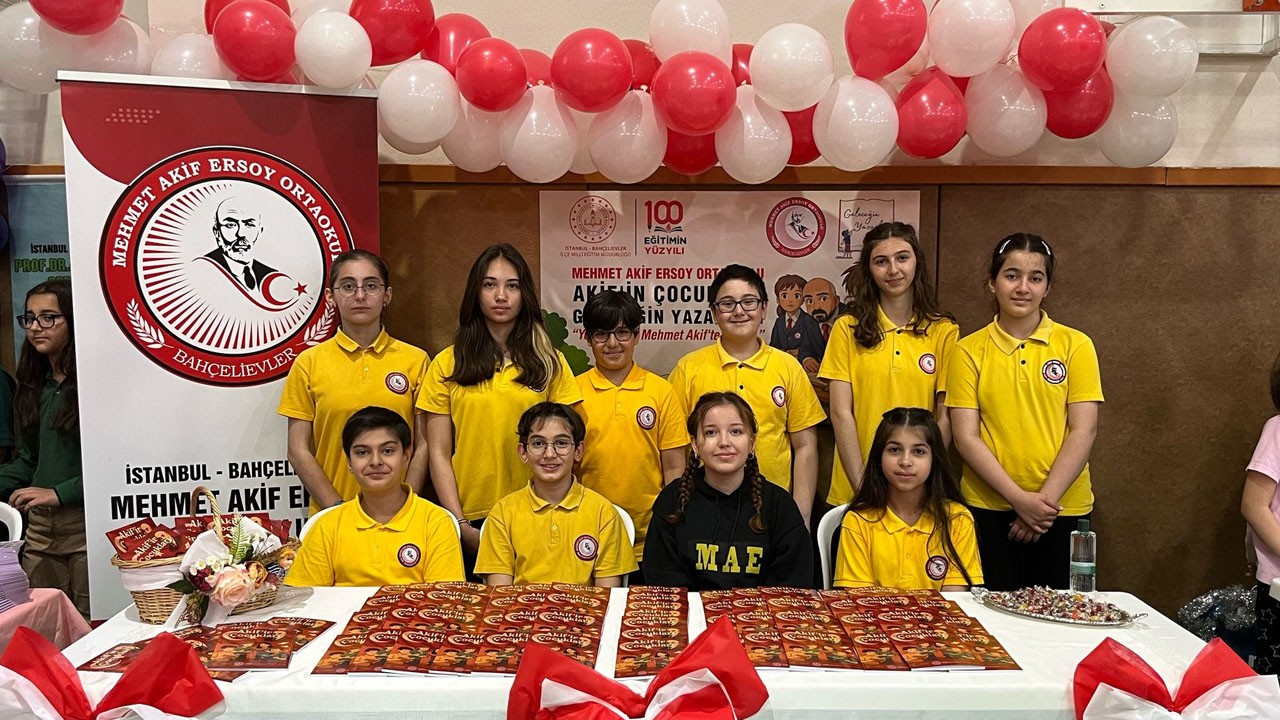 Geleceğin Yazarları Sahneye Çıktı...