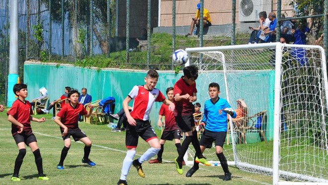 Geleceğin Yıldızları Futbol Şenliği Turnuvası Antalya'da başladı
