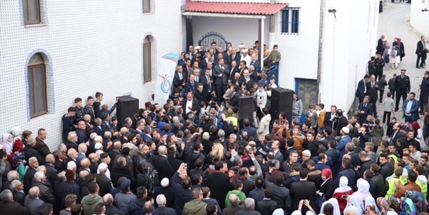 Geleceğini duyanlar akın etti! Böyle karşılandı