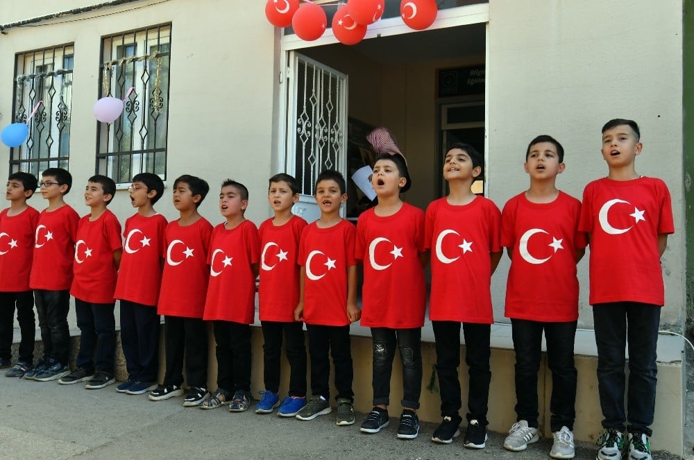 Gelecek “Bilgi Evleri” ile aydınlanıyor 