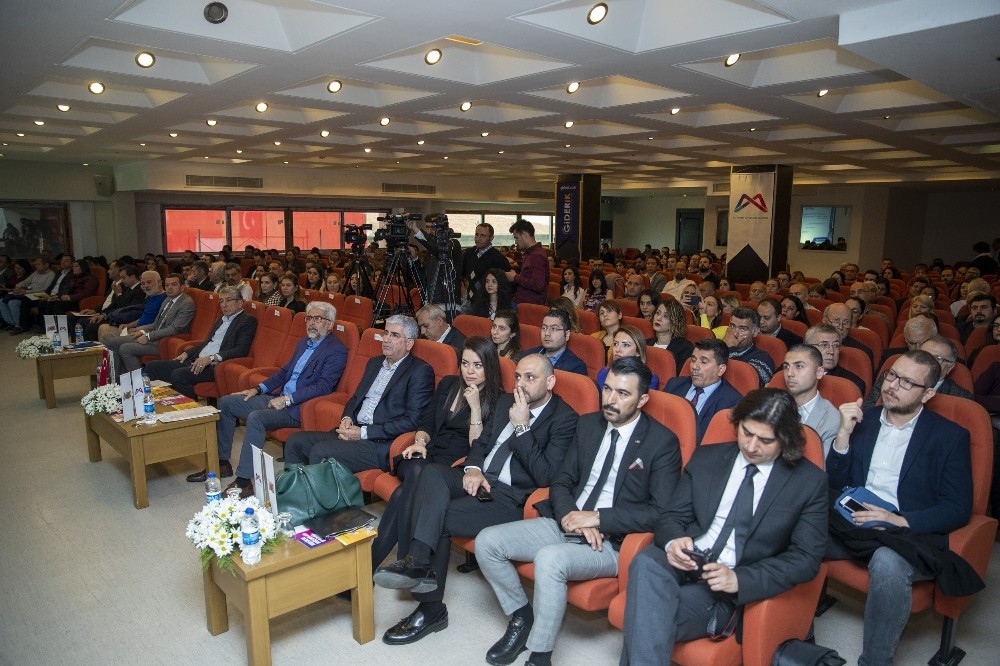 ’Gelecek Mersin’ sloganıyla kentin paydaşları bir araya geldi 