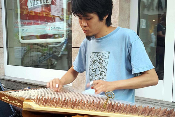 Geleneksel Ortadoğu makam müziği Taksim'de