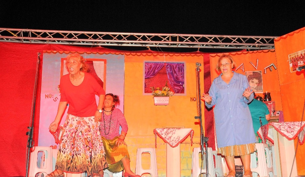 Geleneksel Seferihisar Tiyatro Festivali başlıyor 