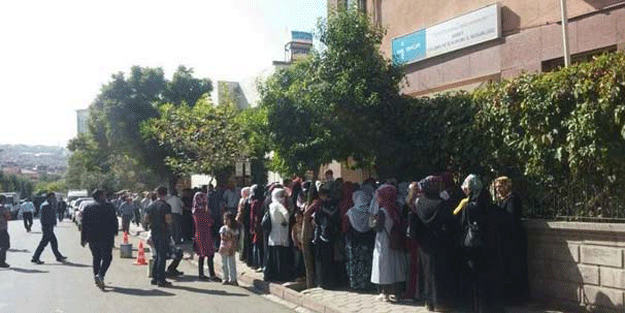 Gelenleri görünce ne yapacaklarını şaşırdılar