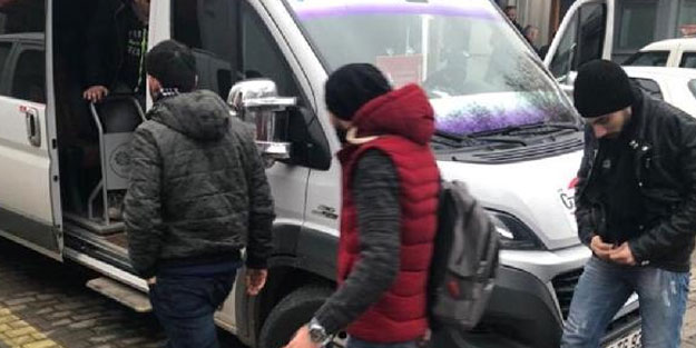 Gelibolu'da 12 kaçak göçmen yakalandı